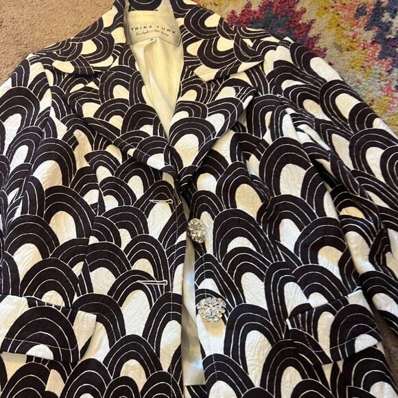 Trina Turk blazer 6 - Picture 3 of 8